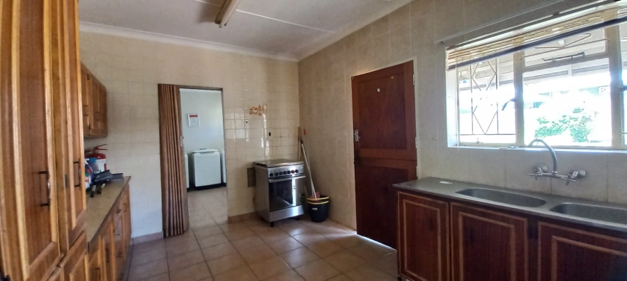 4 Bedroom Property for Sale in Adamayview North West
